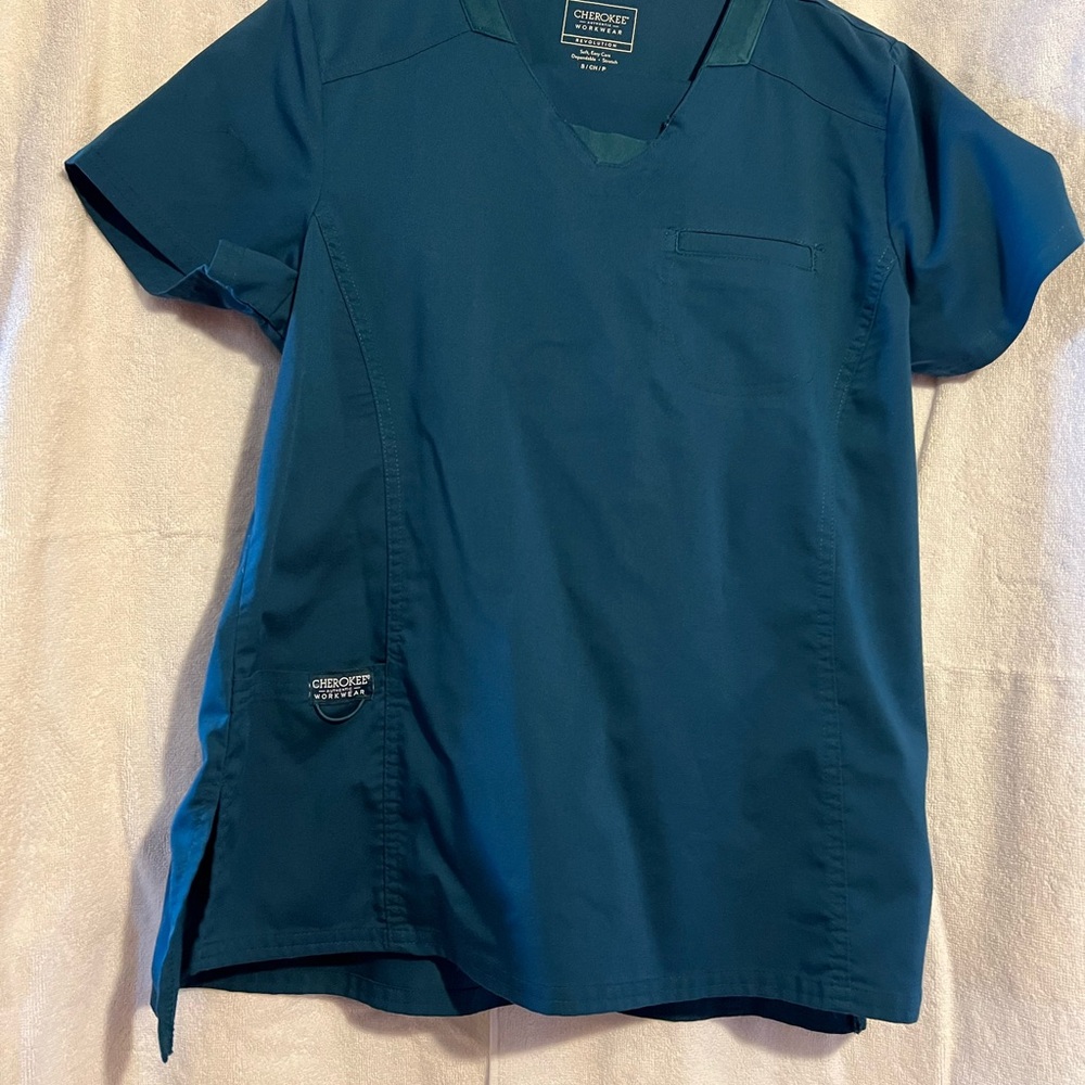 Cherokee CMA uniform color is teal